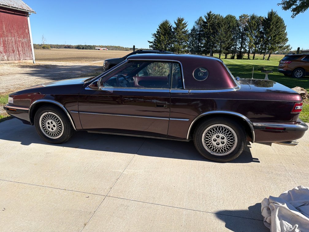 1989 Chrysler TC by Maserati Passenger Car