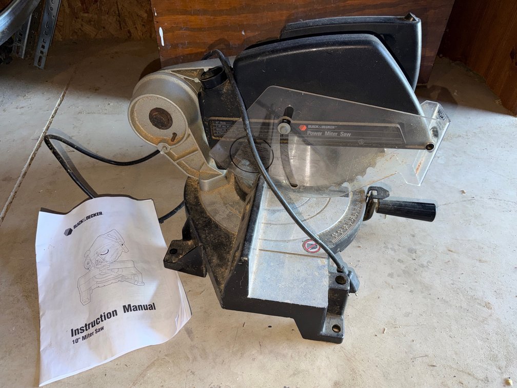 Black & Decker Power Miter Saw