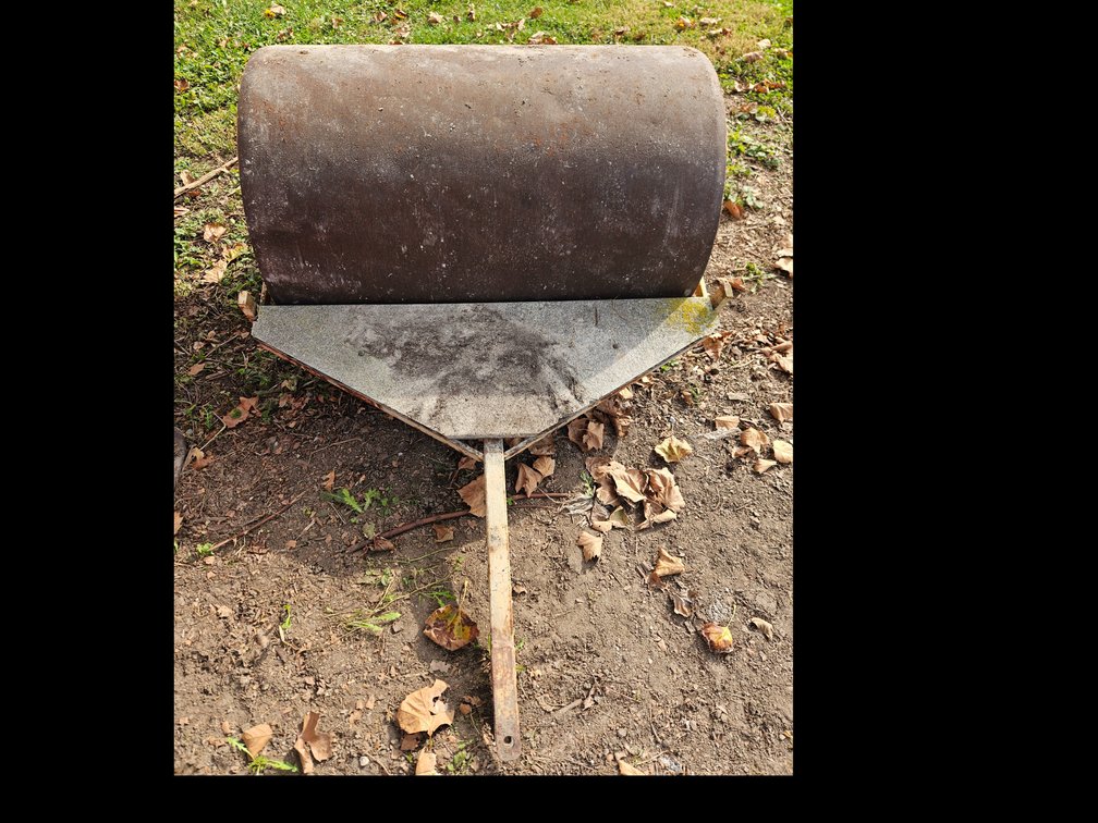 Tow-Behind Steel Lawn Roller with Deck Plate
