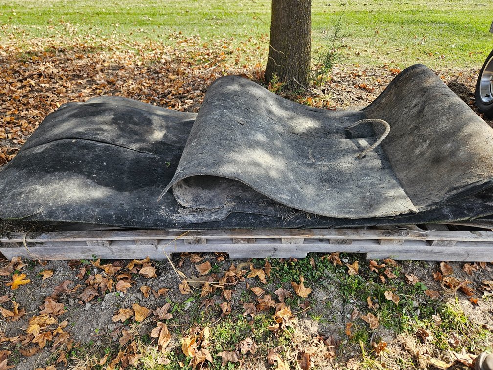 Heavy-Duty Fiber-Reinforced Rubber Conveyer Matting
