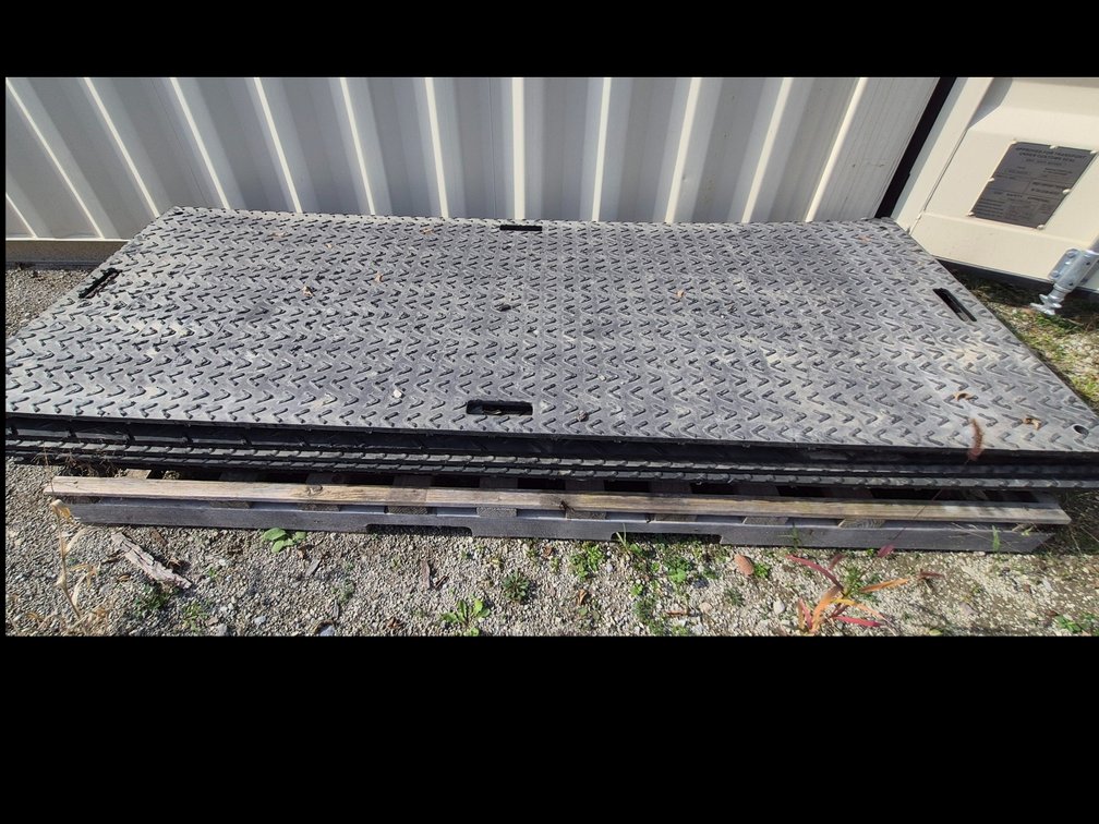 Blue Gator 3 x 8 ft Ground Protection Mats