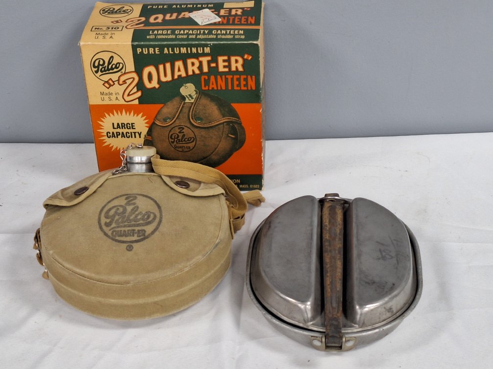 PalconAluminum Canteen with Original Box and Mess Kit