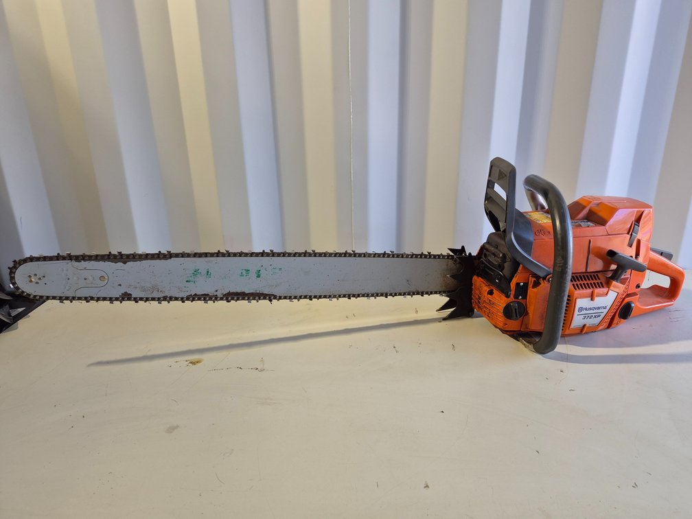 Husqvarna 372 XP X-Torq Gas-Powered Chainsaw