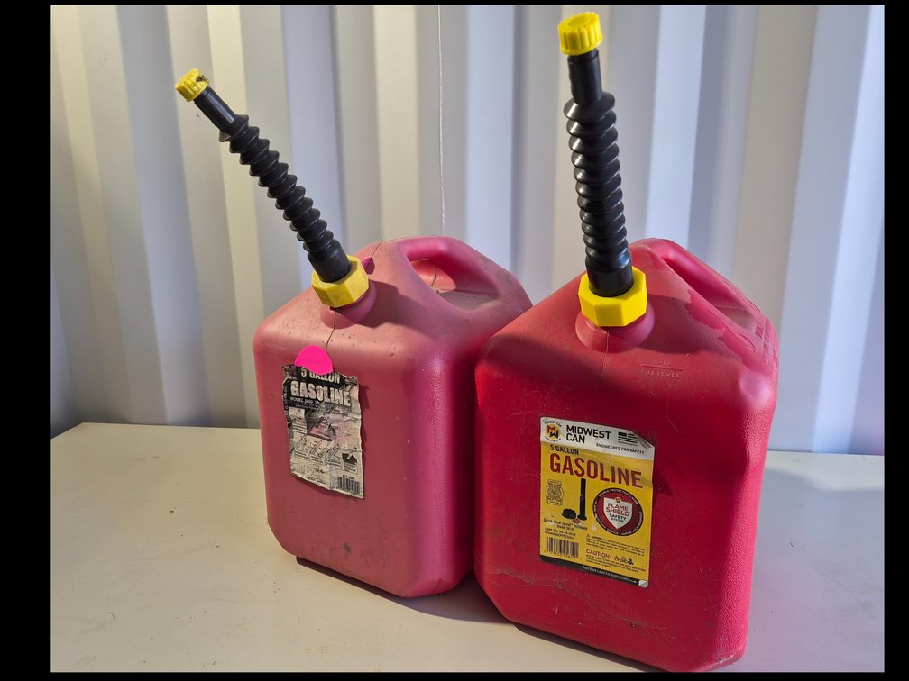 Midwest Can 5-Gallon Plastic Gasoline Cans