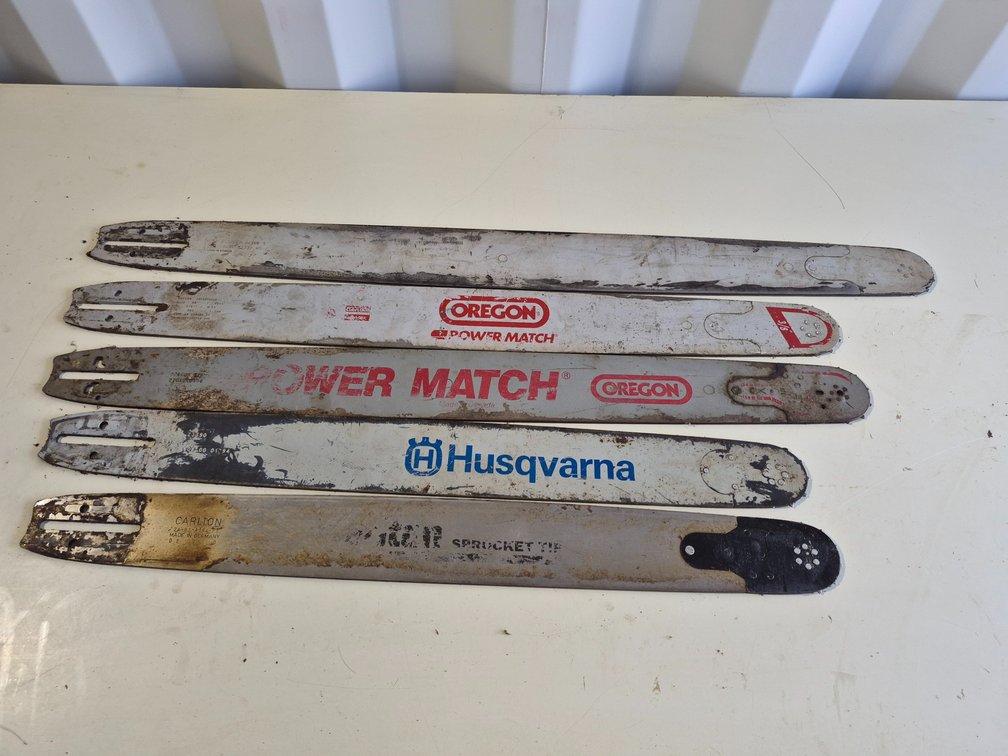 Steel Chainsaw Guide Bars of Varying Lengths