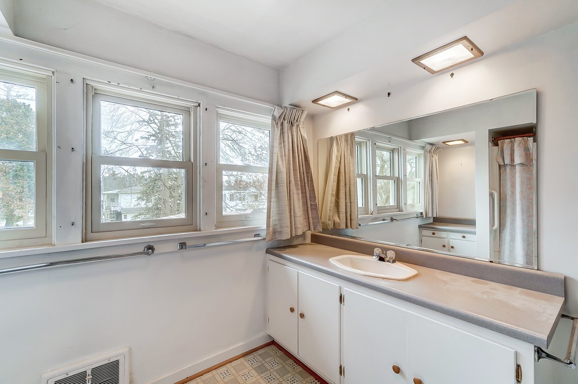 Image for 215 Liberty Drive Bowling Green, OH  43402