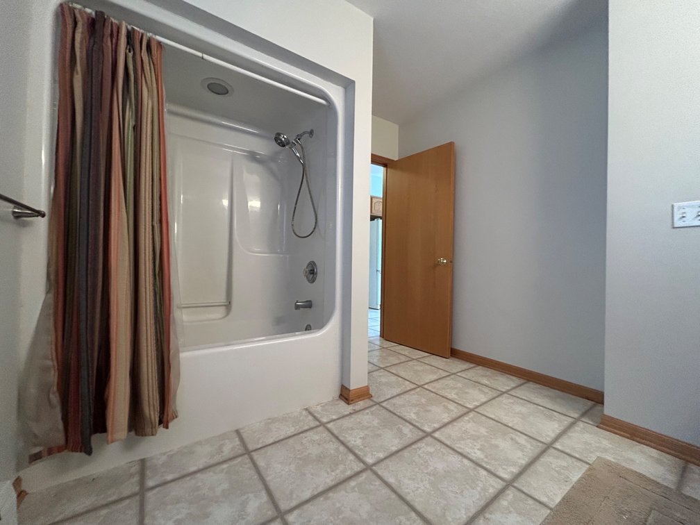 Image for 13526 W Kramer Rd, Bowling Green, OH 43402