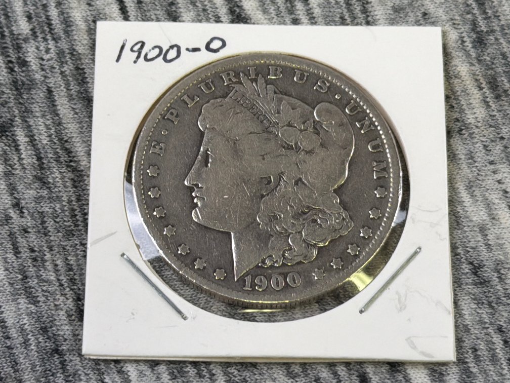 1900 O MORGAN SILVER DOLLAR