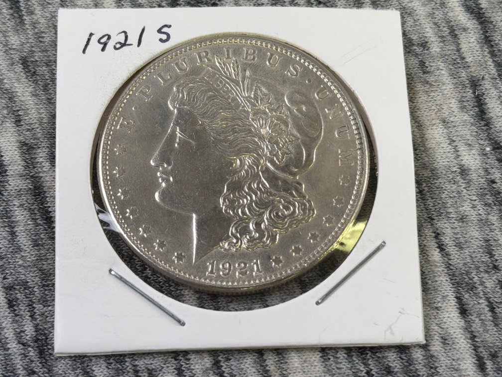 1921 S MORGAN SILVER DOLLAR