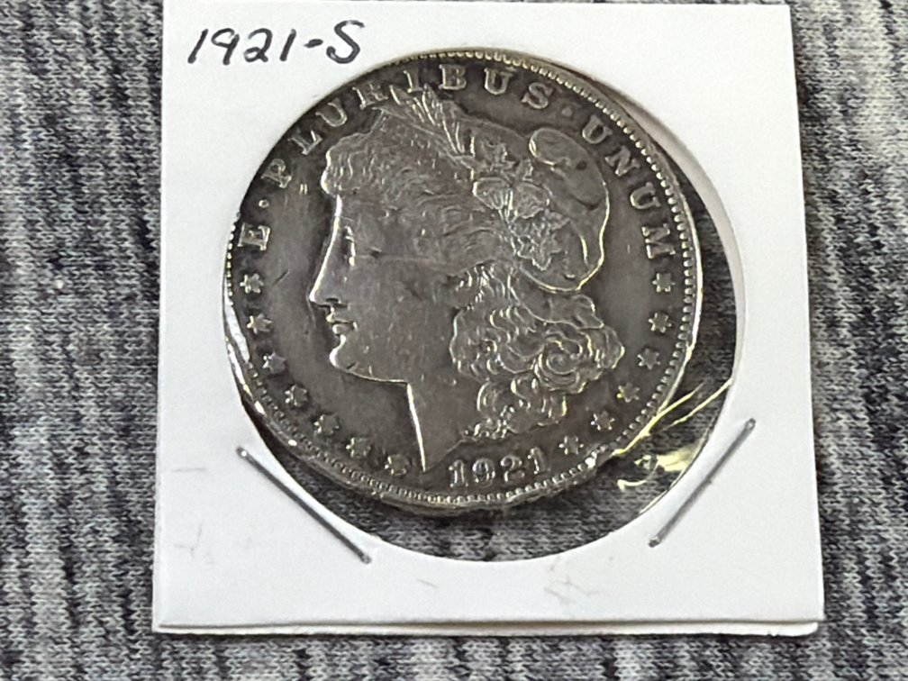 1921 S MORGAN SILVER DOLLAR