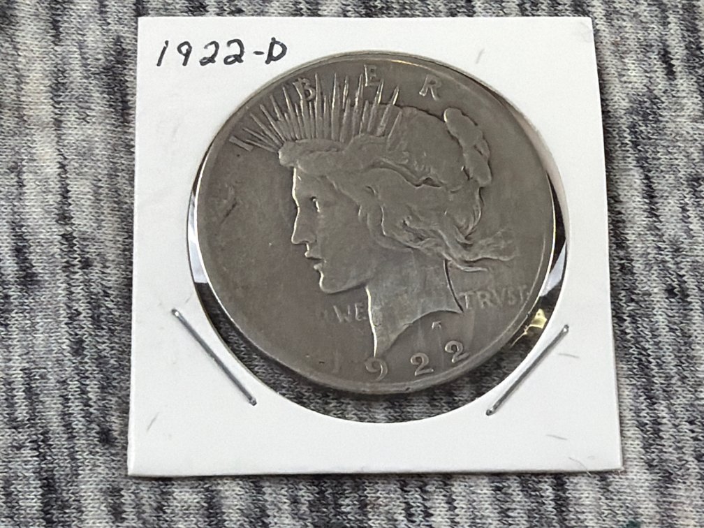 1922 D PEACE DOLLAR