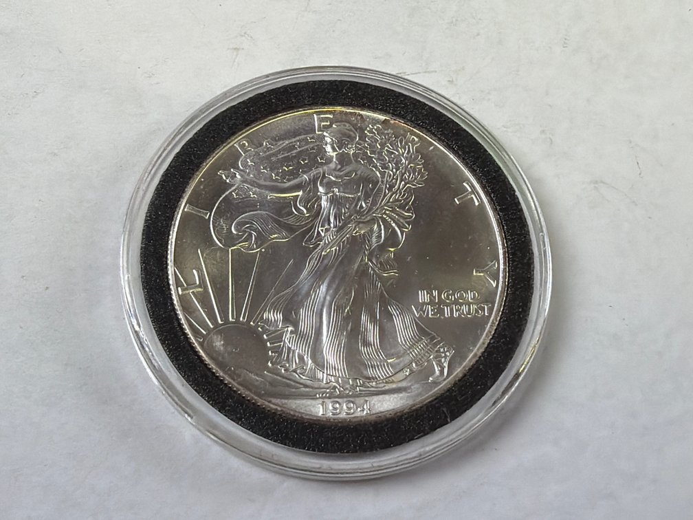 1994  AMERICAN SILVER EAGLE DOLLAR