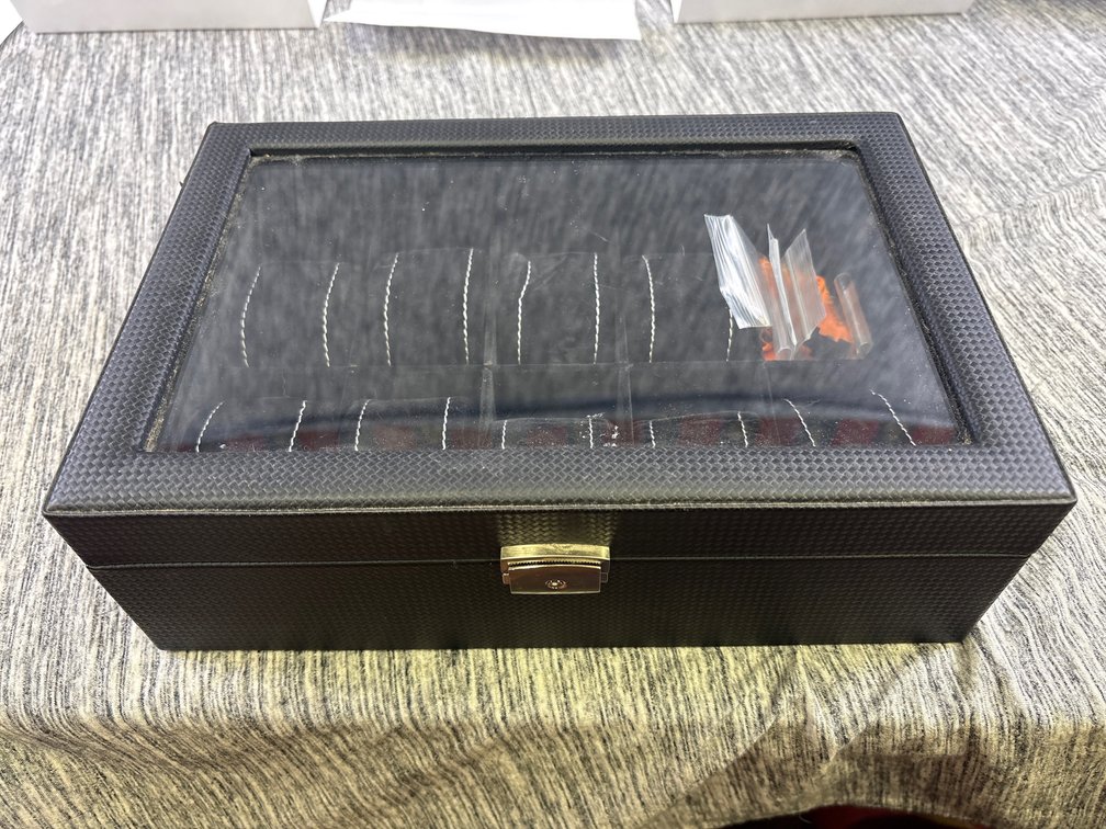 (10) SLOT WATCH BOX