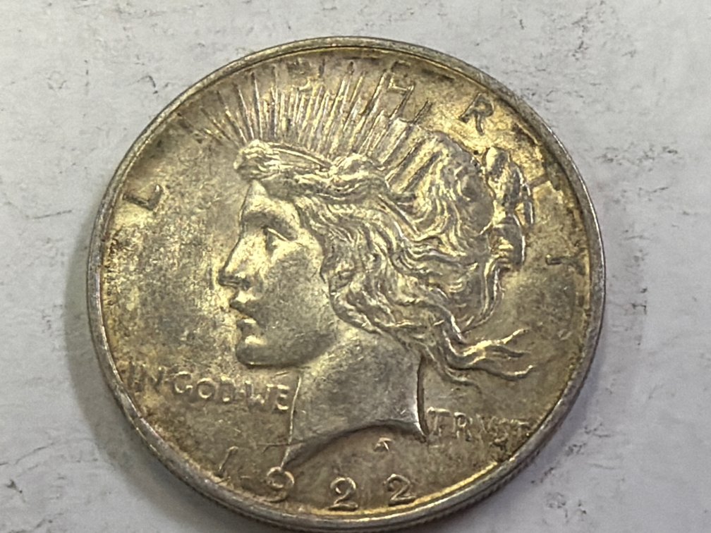 1922 D  PEACE DOLLAR