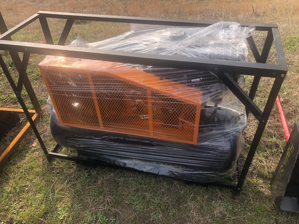 40 GALLON AIR COMPRESSOR