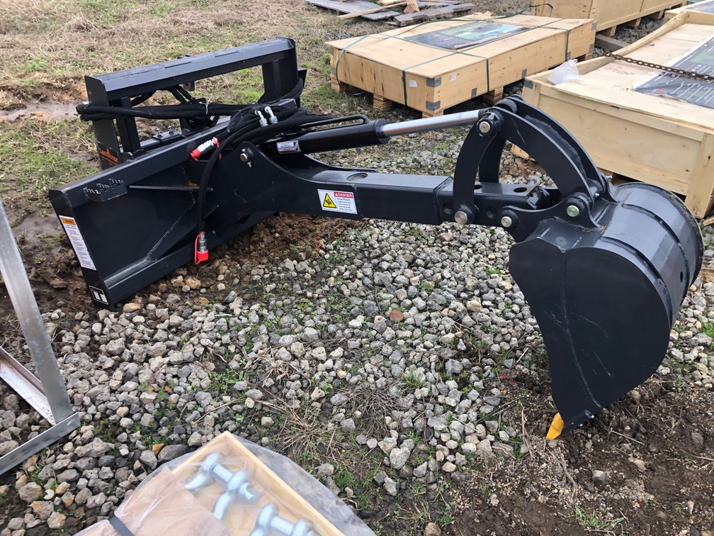 SKID STEER BACKHOE ATTACHMENT