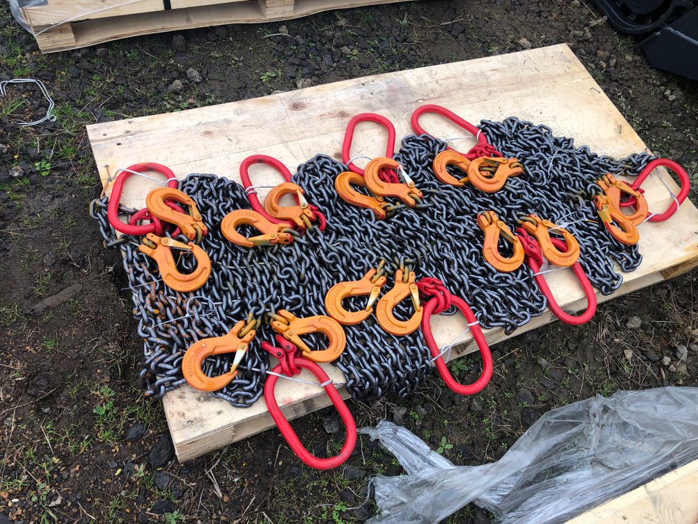 (8) DOUBLE CHAIN SLINGS