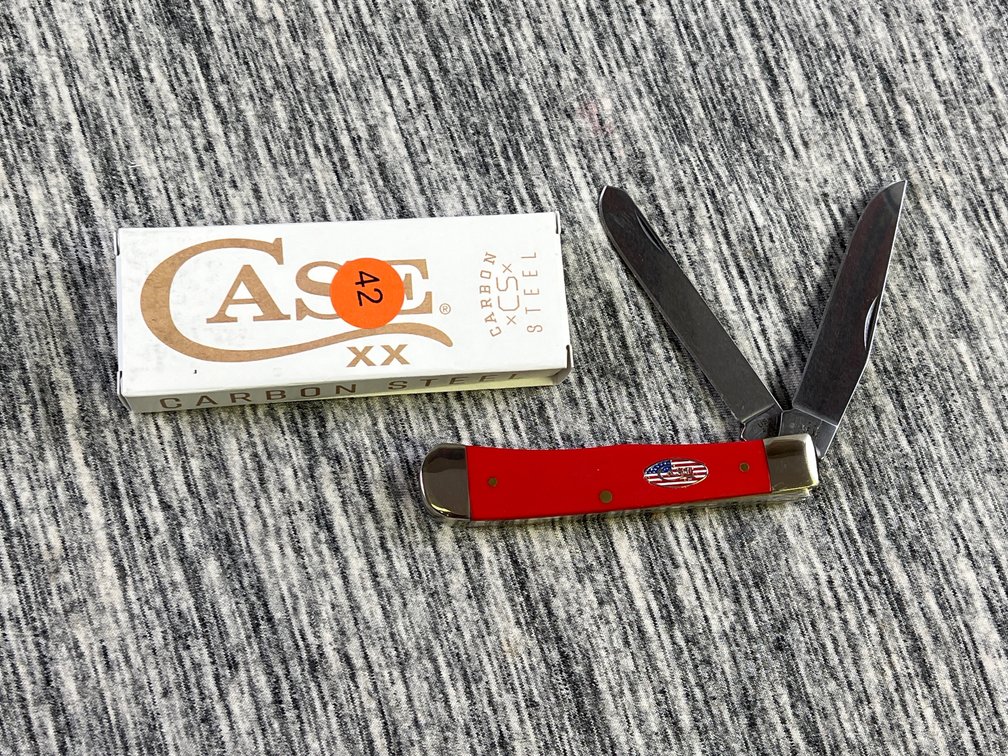 CASE XX AMERICAN WORKMAN RED SYNTHETIC SMOOTH TRAPPER KNIFE