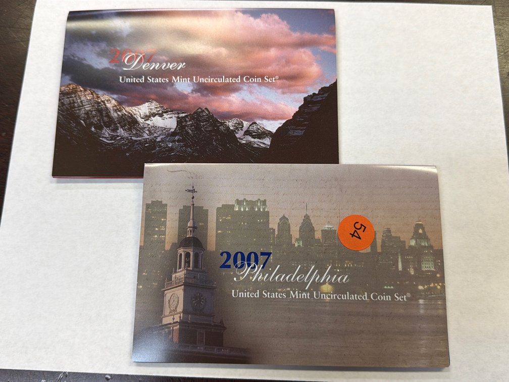 2007 DENVER & PHILADELPHIA COIN SET