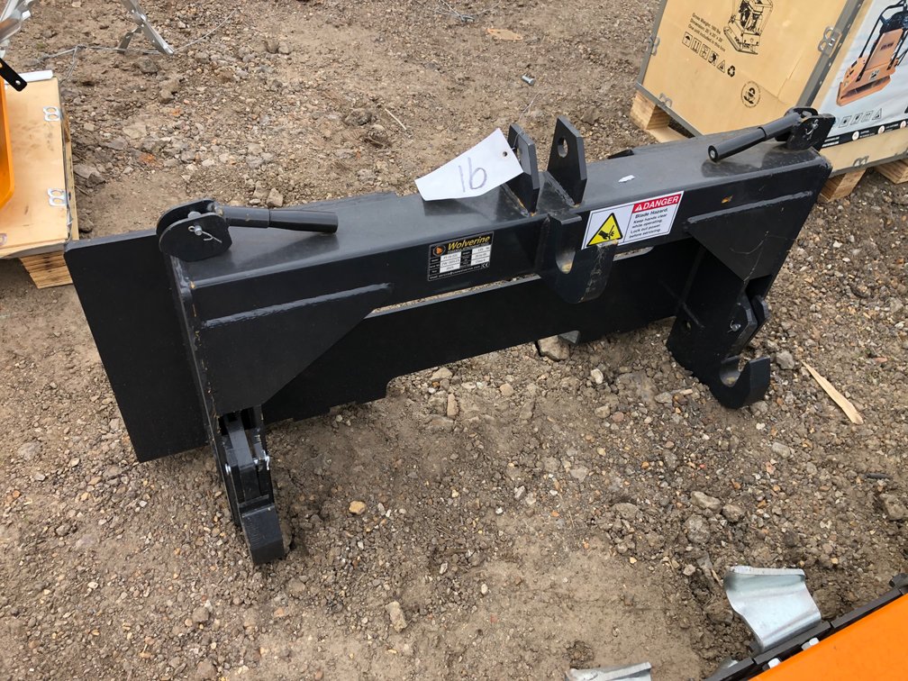 SKID STEER - 3 PT QUICK HITCH ADAPTOR