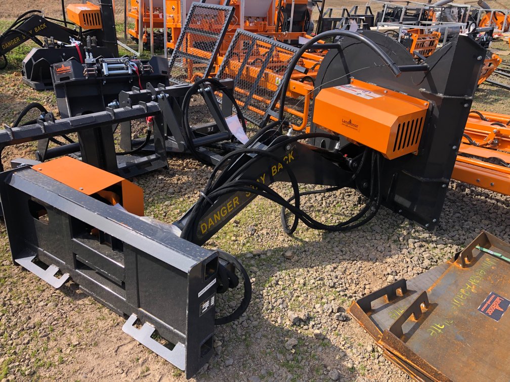 ARTICULATING SIDE ARM MOWER