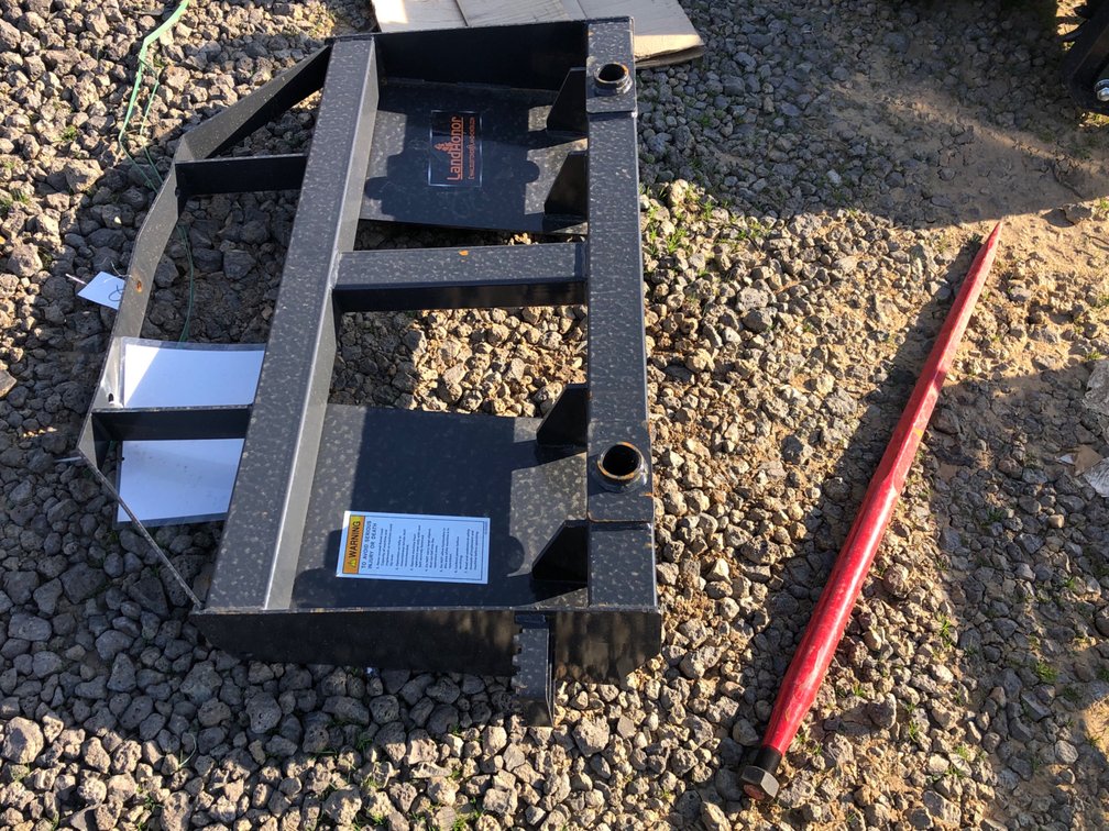 SKID STEER HAY SPEAR