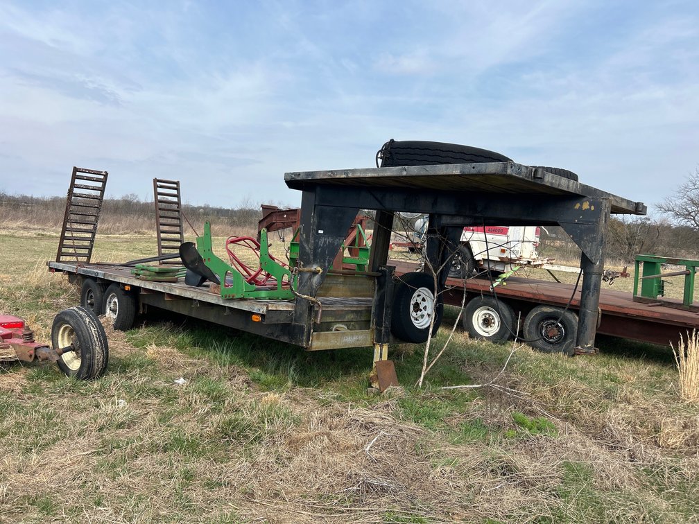 20’ GOOSENECK FLATBED TRAILER