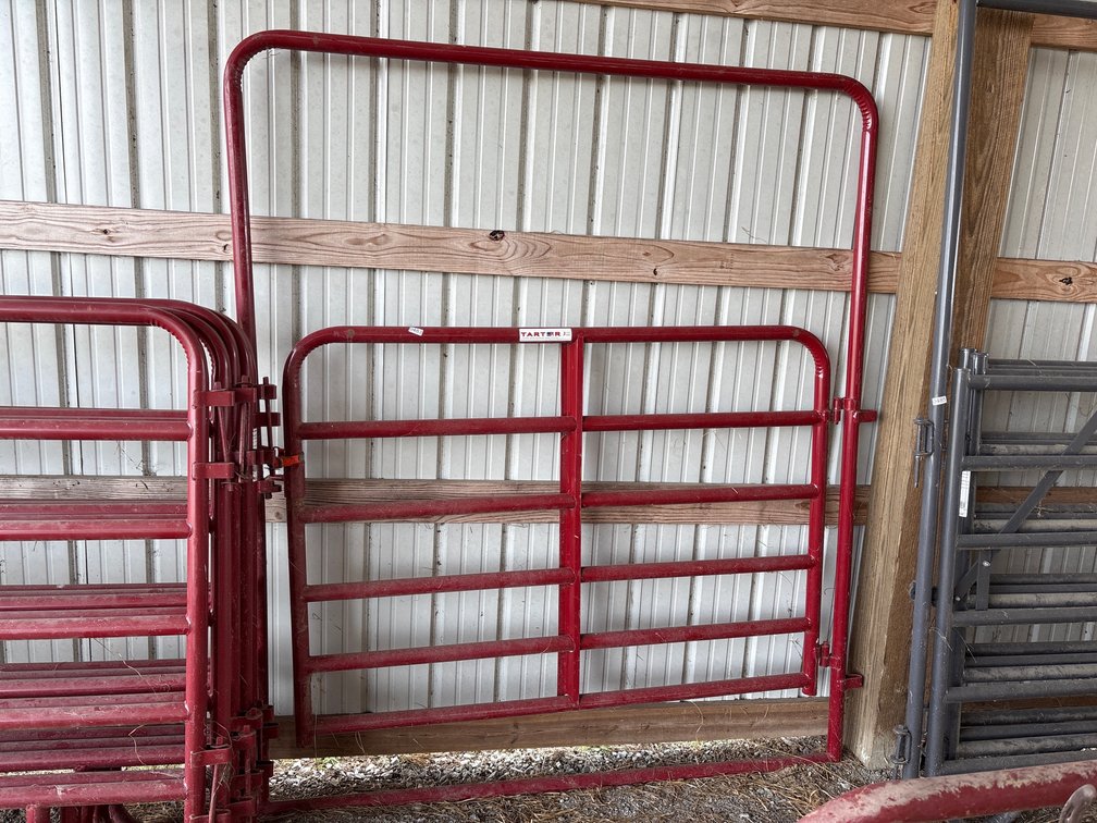 (1) TARTER 6’ WALKTHROUGH GATE