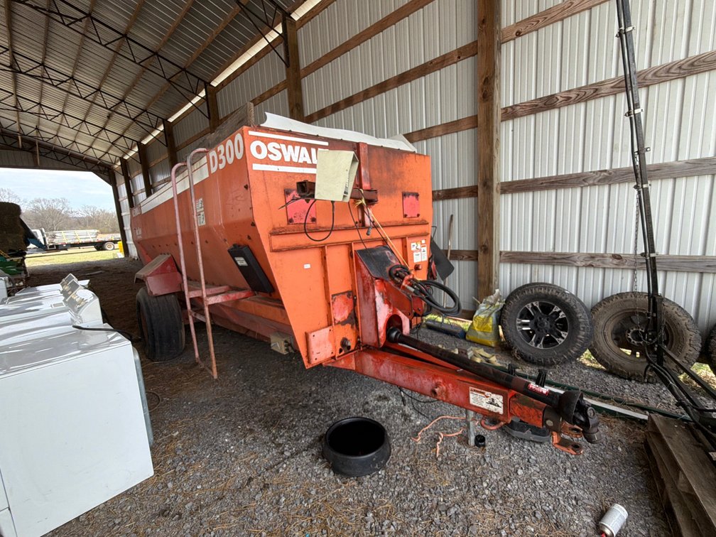 OSWALT D300 HAY SAW BALE PROCESSOR