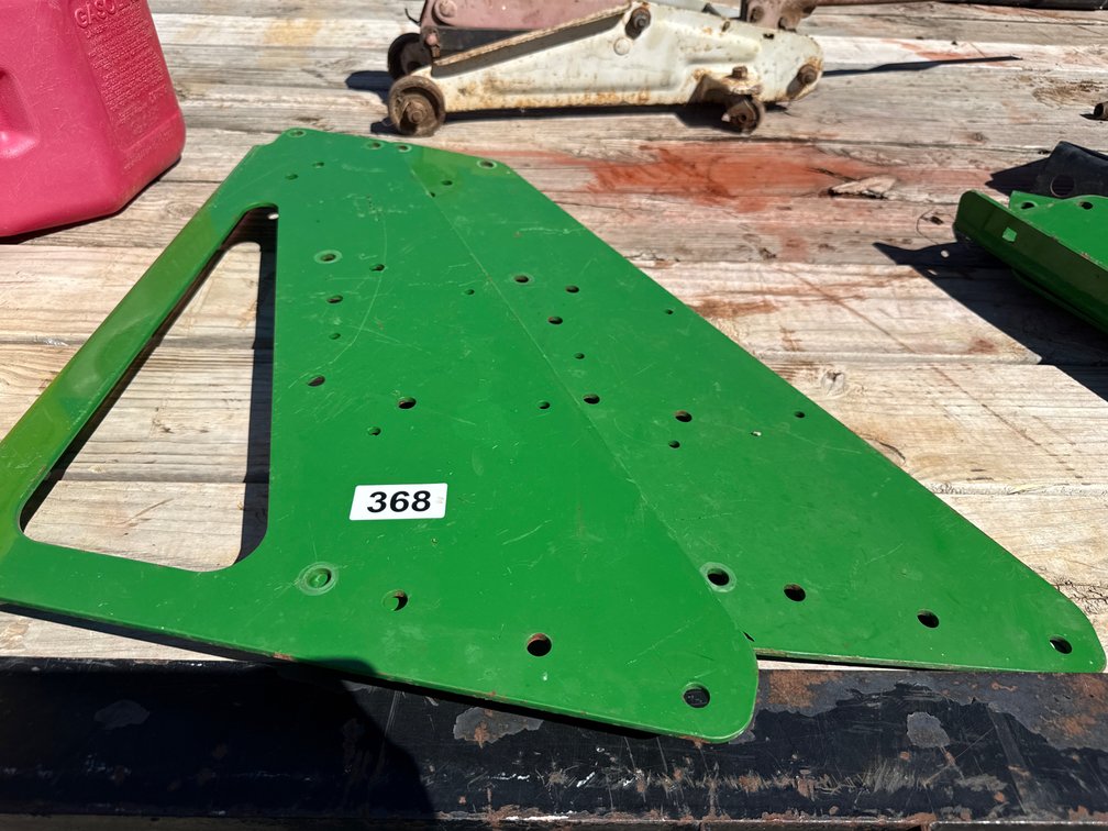 LOADER BRACKETS