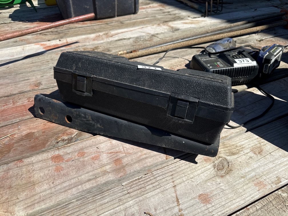 JOHN DEERE TOOL BOX