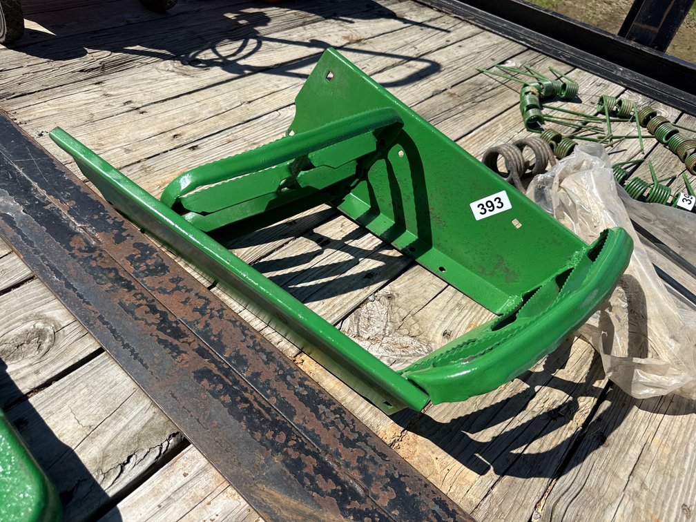 JOHN DEERE 6000 SERIES STEPS