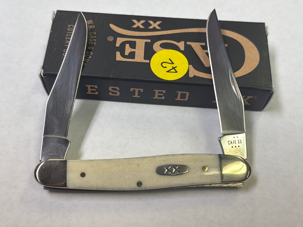CASE XX NATURAL BONE SMOOTH MUSKRAT SS KNIFE