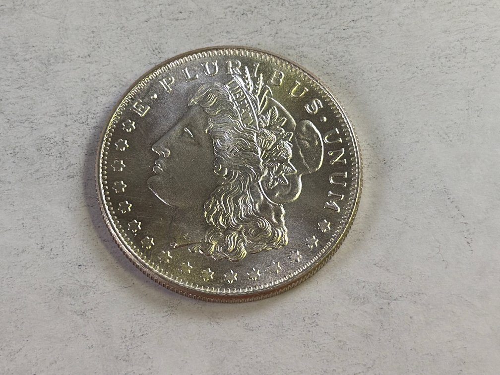 MORGAN ONE OUNCE SILVER ROUND