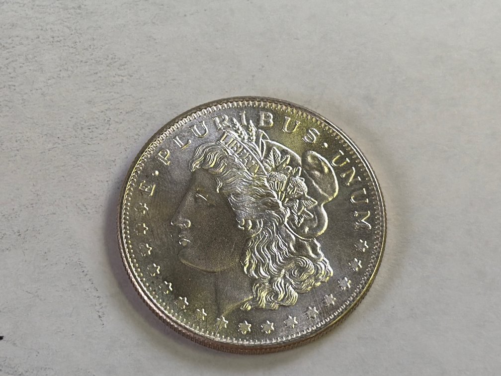 MORGAN ONE OUNCE SILVER ROUND