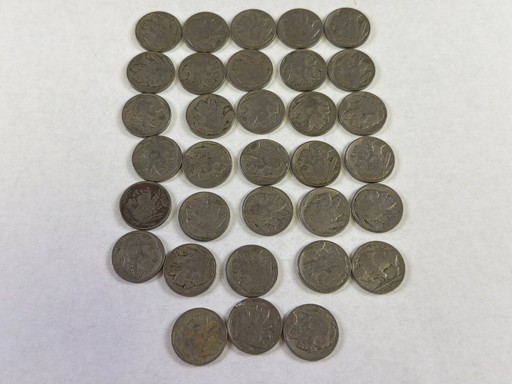 33 BUFFALO NICKELS