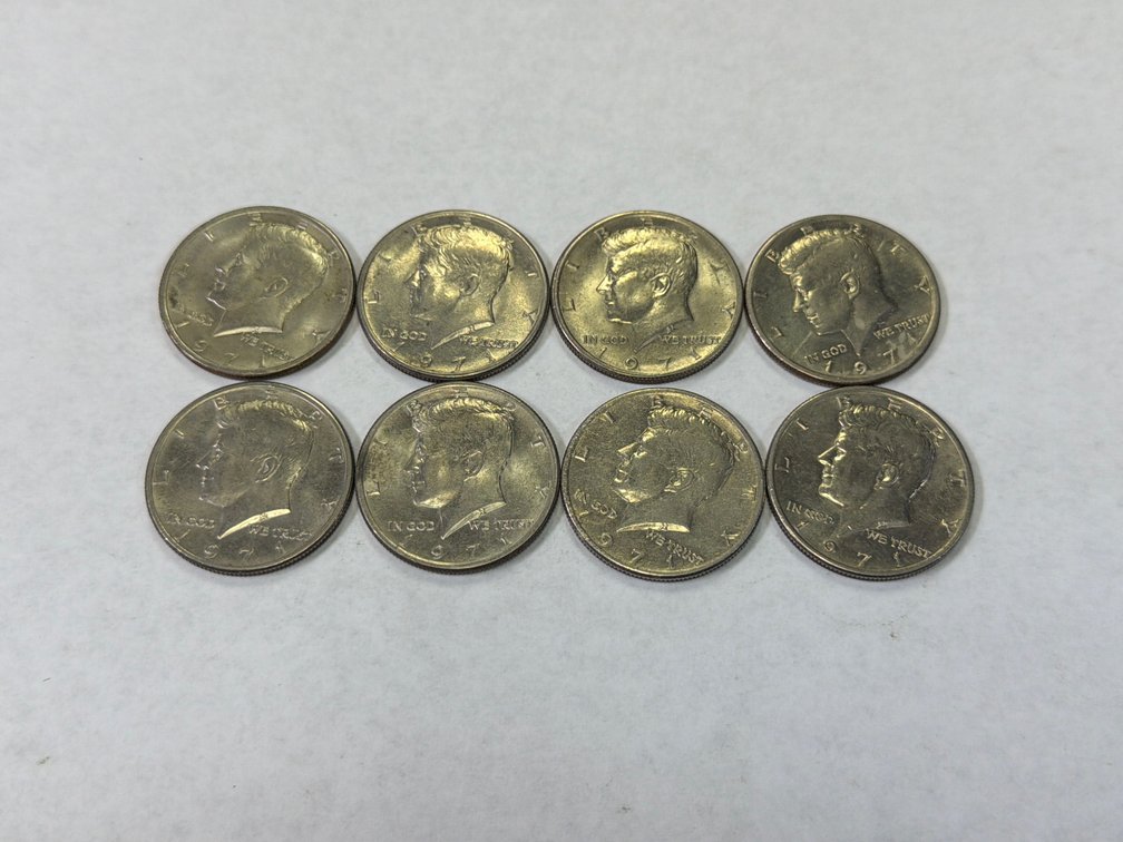 (8) 1971 KENNEDY HALF DOLLARS