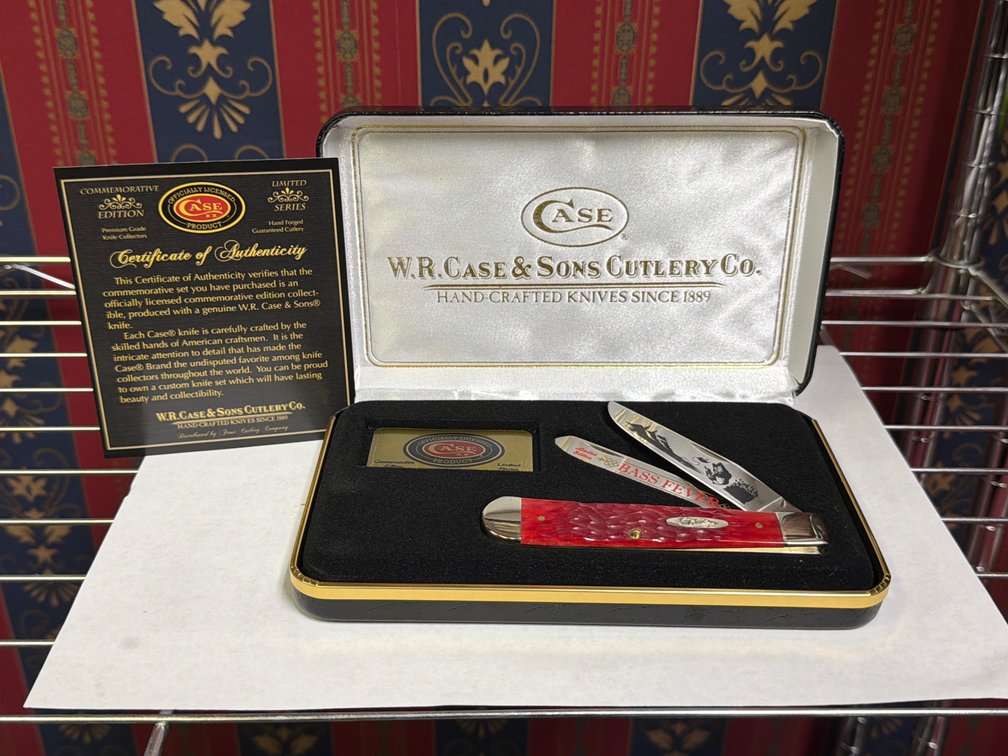CASE XX BASS FEVER KNIFE IN CASE