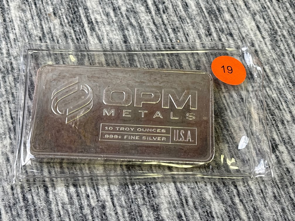 10 TROY OUNCE SILVER BAR