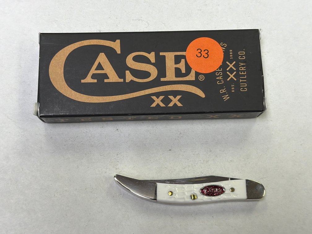 CASE XX SPARXX WHITE SYNTHETIC STANDARD JIG SMALL TEXAS TOOTHPICK KNIFE