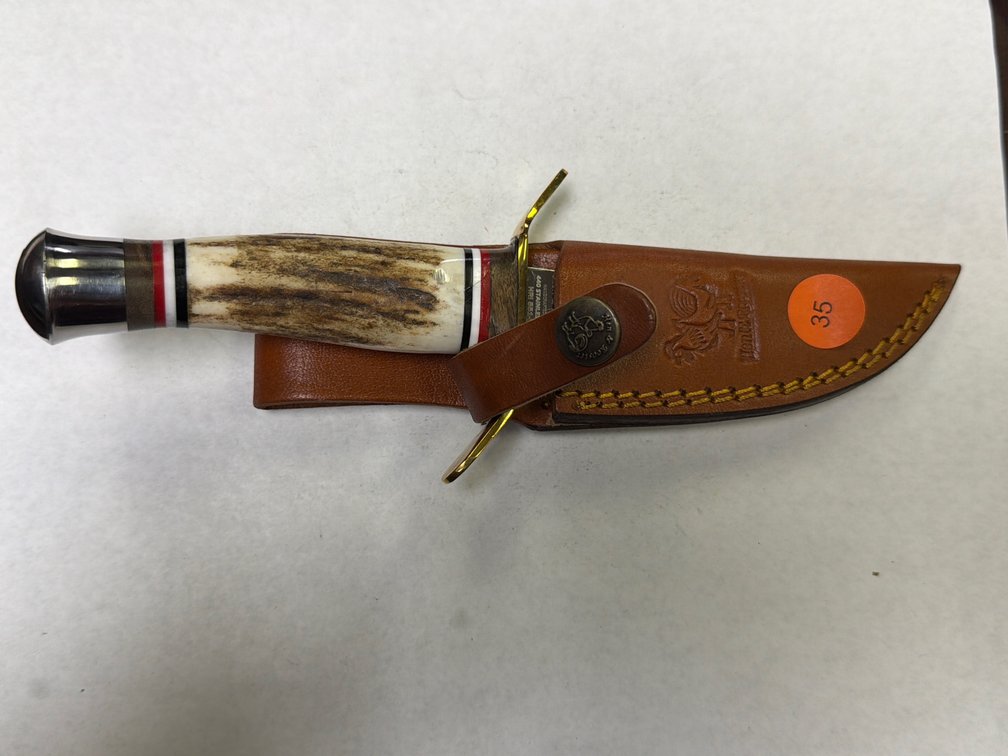 HEN AND ROOSTER KNIFE WITH SHEATH