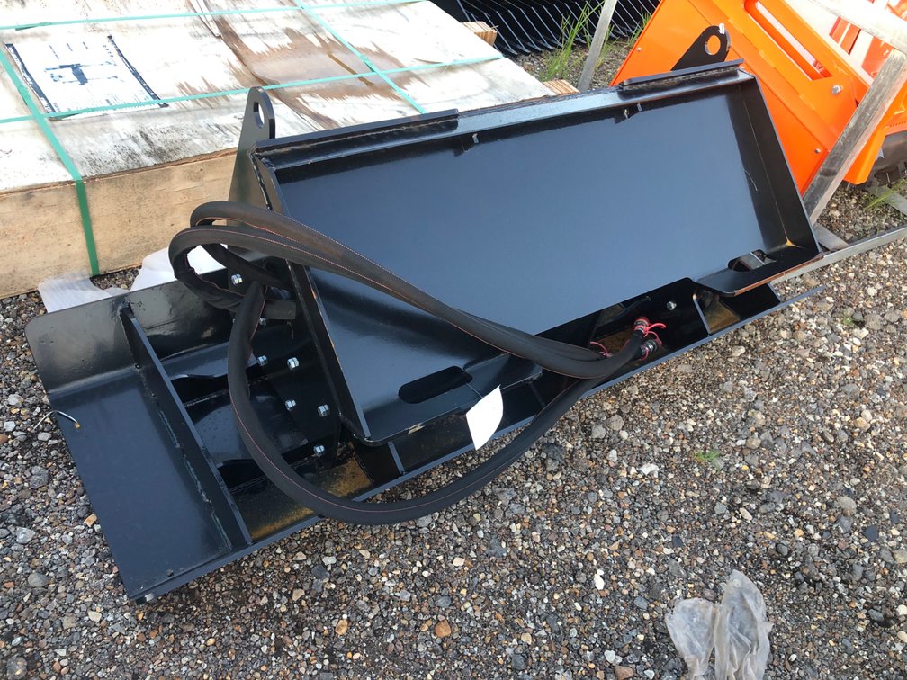 72” VIBRATING PLATE COMPACTOR