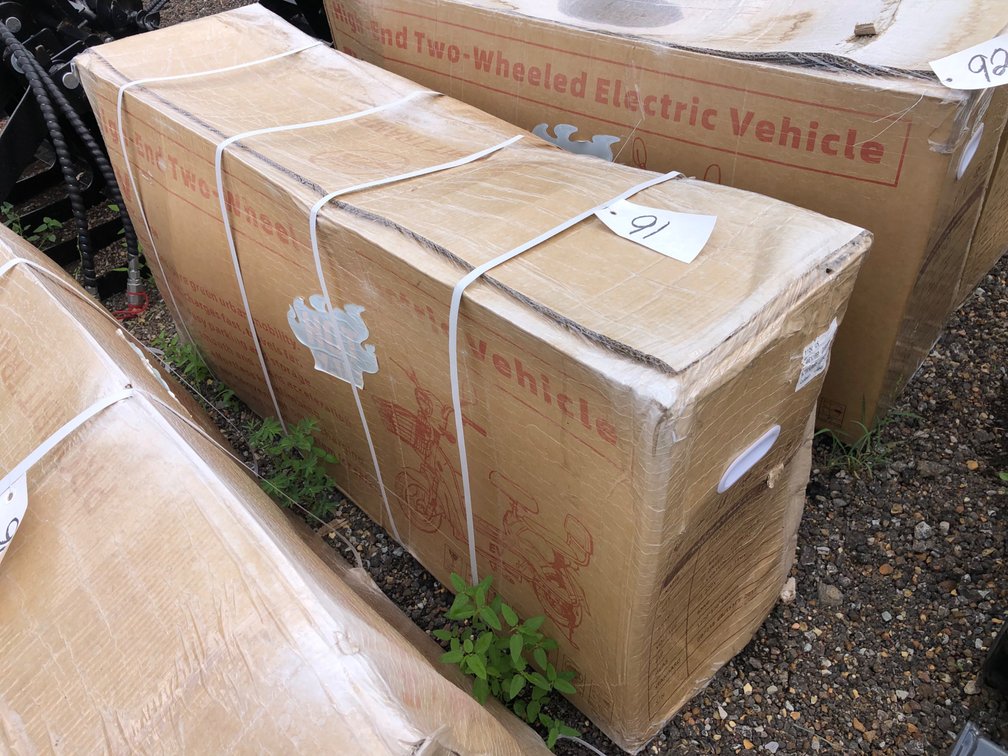 2 SEAT ELECTRIC CART