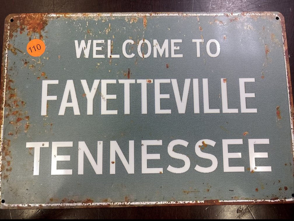 WELCOME TO FAYETTEVILLE TENNESSEE SIGN