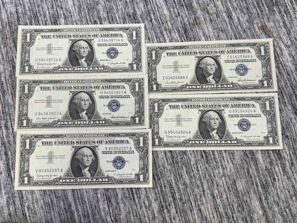 (5) $1 BLUE SEAL SILVER CERTIFICATES