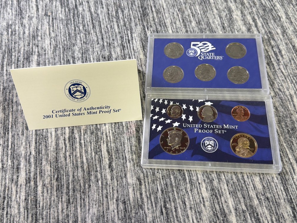2001 UNITED STATES MINT PROOF SET