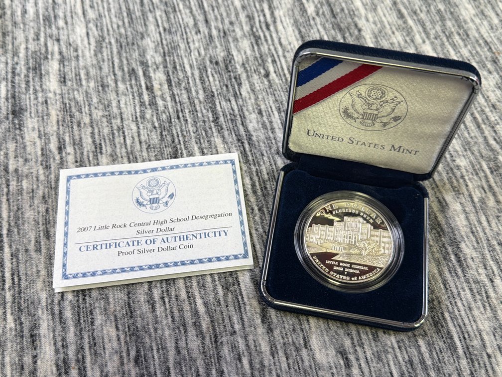 2007 LITTLE ROCK CENTRAL HIGH SCHOOL DESEGREGATION SILVER DOLLAR