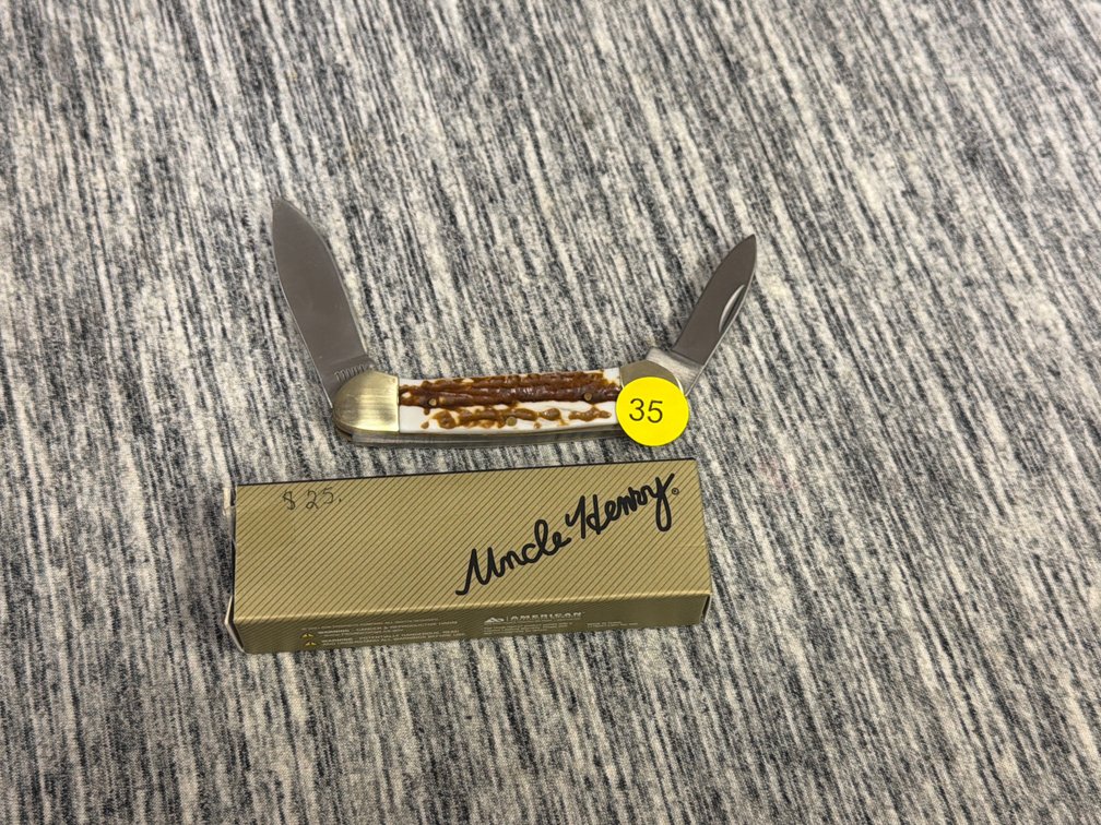 UNCLE HENRY KNIFE