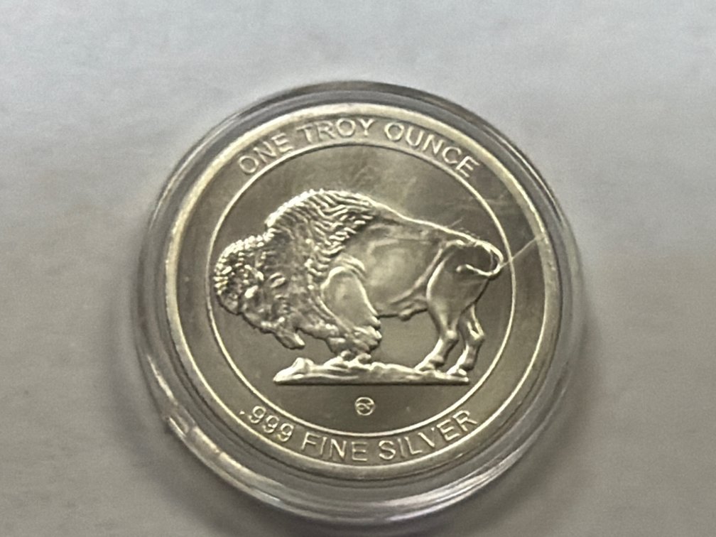ONE OUNCE SILVER ROUND