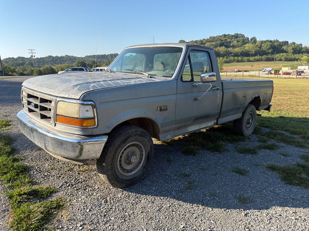 1992 FORD F-150 PICK UP TRUCK